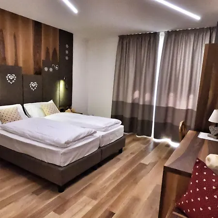 Cristallo Отель 3*