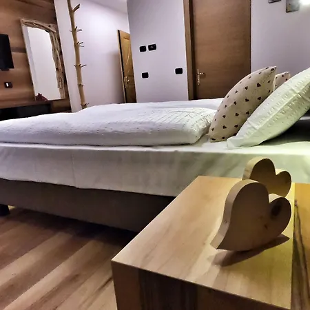 Отель Cristallo 3*