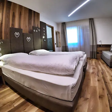 Cristallo 3* Canazei