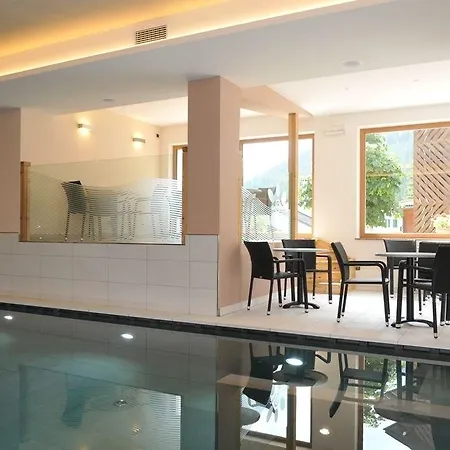 Hotel Cristallo 3*