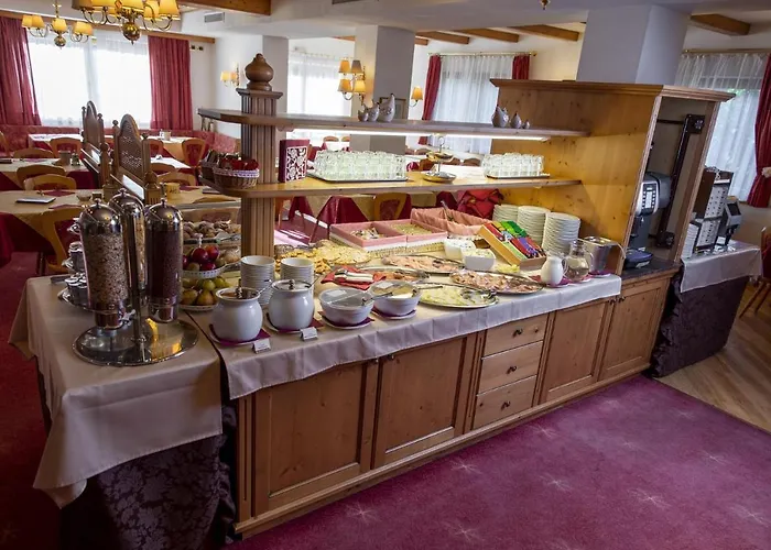 クリスタロ ホテル 3*