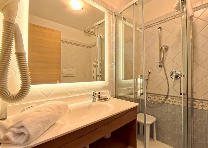 ホテル クリスタロ カナツェーイ