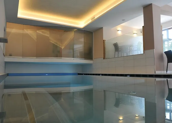 クリスタロ カナツェーイ